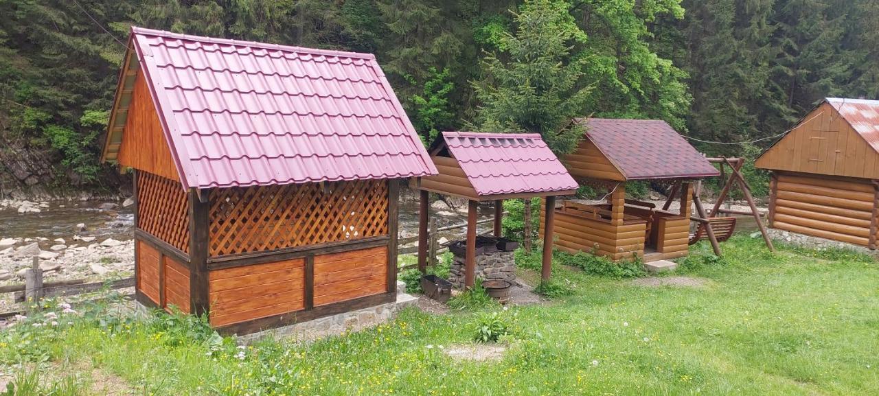 Крайня Хата Ξενοδοχείο Synevyrsʼka Polyana Εξωτερικό φωτογραφία